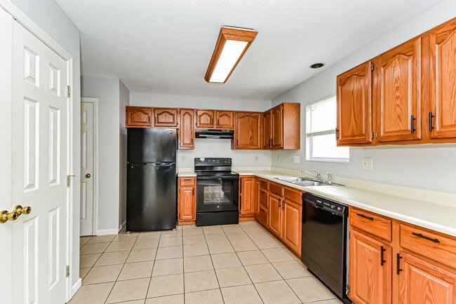 Photo - 690 W Arielle Ct