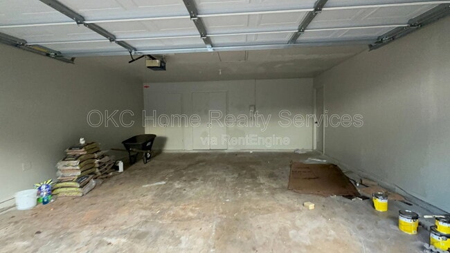 Building Photo - 6713 Lyrewood Ln