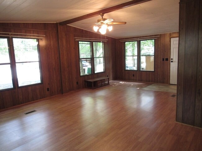 Photo - 113 Forrest St