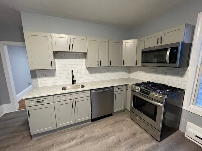 Photo - 72 Bloomingdale St Unidad 1