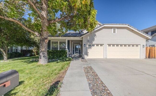 Building Photo - COMING SOON! Welcome to this stunning 4-be...