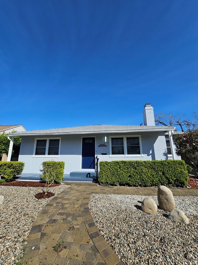 Photo - 2942 Midvale Ave