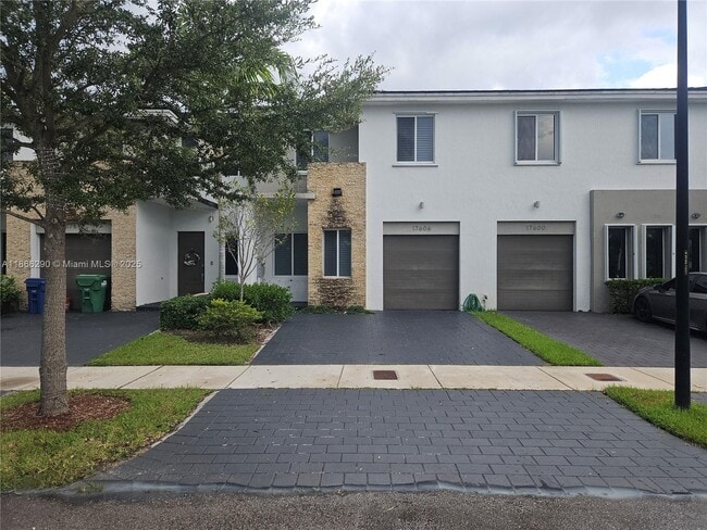 Building Photo - 17606 SW 149th Pl Rental