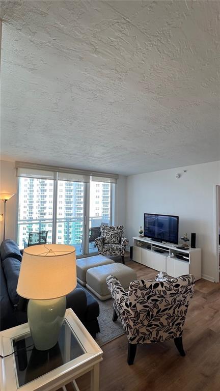 Building Photo - 3001 S Ocean Dr Rental