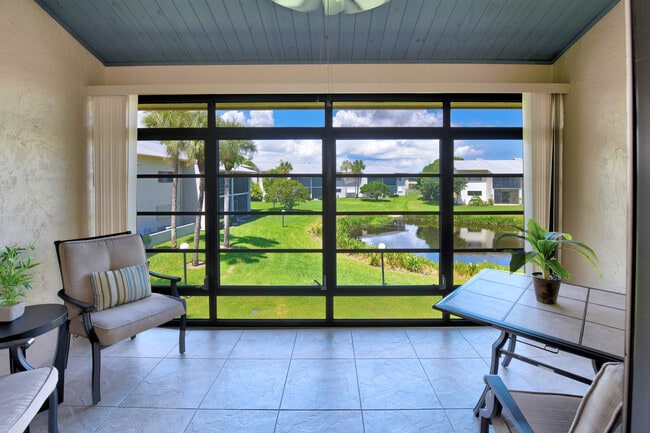 Photo - 3071 SE Aster Ln Unit 204