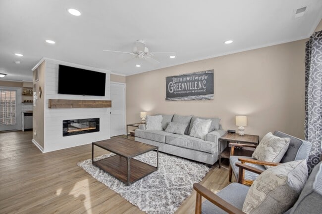 Photo - 102 David Dr