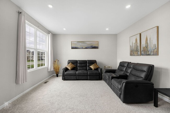 Photo - Luxury Five Bedroom Plainfield Rental