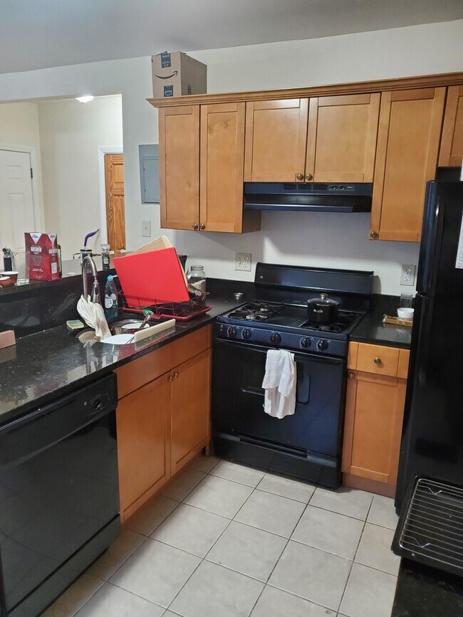 Photo - 185 Beacon St Unidad 2