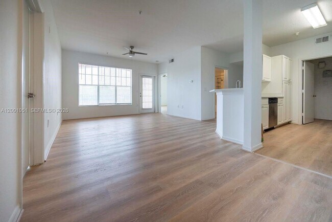 Photo - 5554 Metrowest Blvd Unidad 211