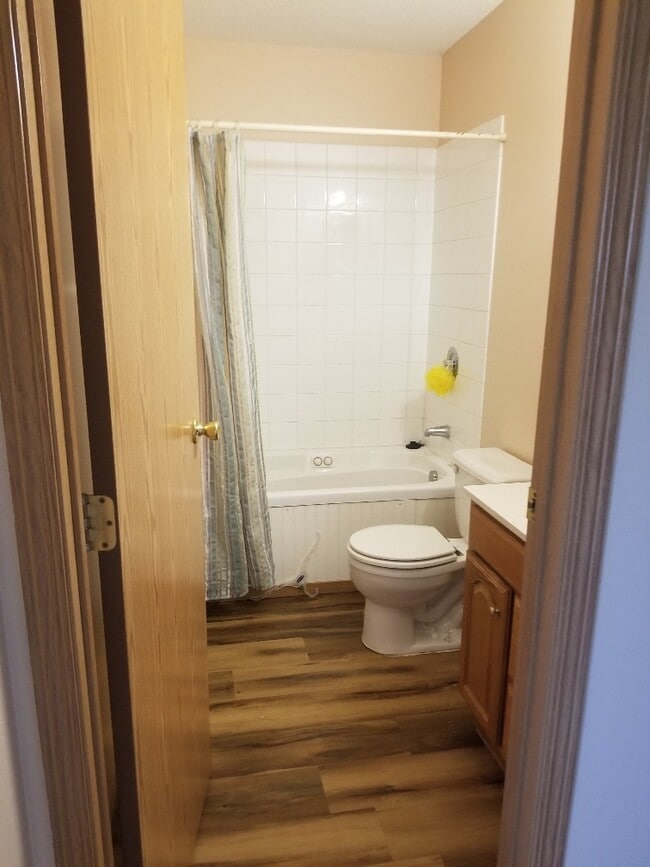 Photo - 1829 13th St E