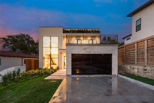 Building Photo - 1622 Sylvan Ave