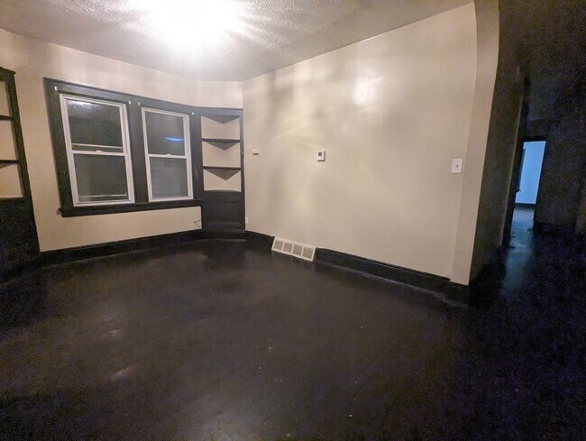 Photo - 10424 Joan Ave Unidad 4