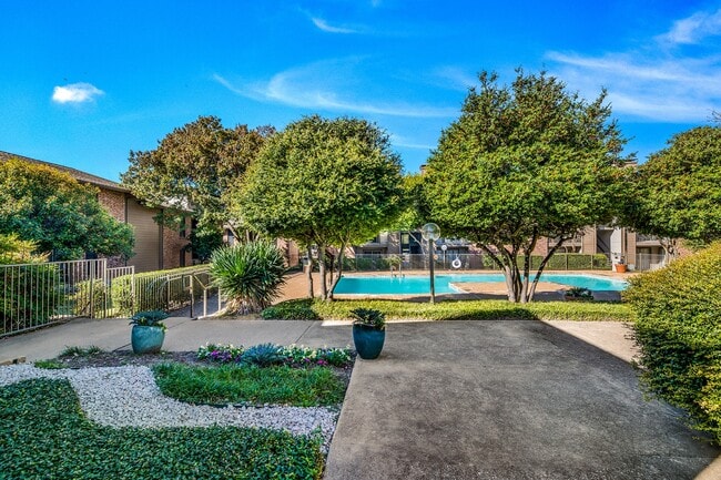 Photo - Start=2025-12-14 09:59:59;Tracked=2025-12-14 10:26:20;Processed=2025-12-14 10:58:07