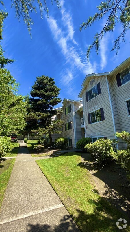 Building Photo - 19230 Forest Park Dr NE Unit K335 Rental