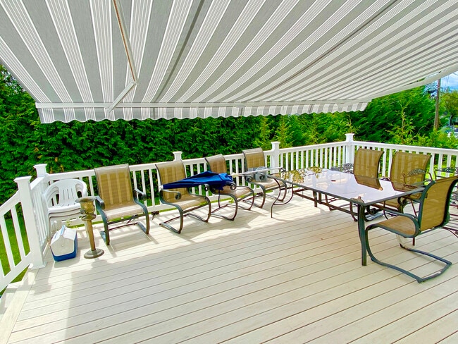 Photo - 1860 Cider Mill Rd