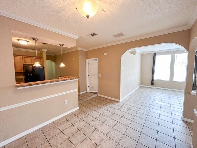 Photo - Campus View 1257 #214