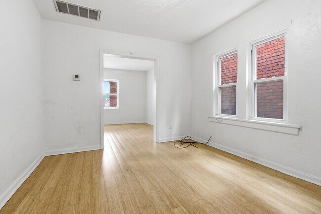 545 Sixth St Unit 2