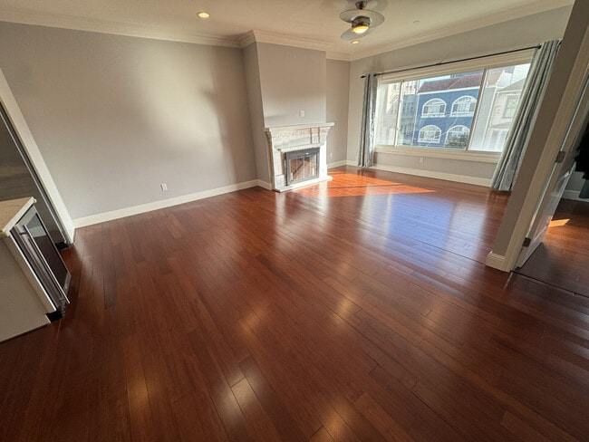 Photo - 1334 Anza St Unidad 1334