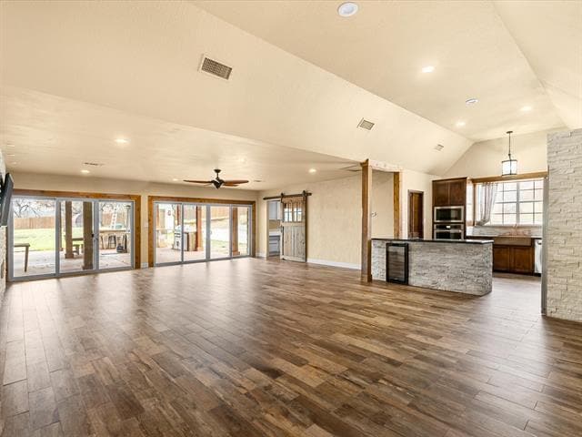 Photo - 4915 T W King Rd