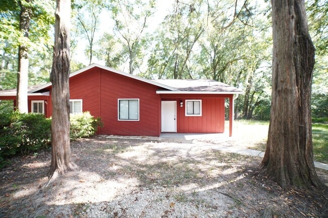 2 bed / 1 bath Townhome on Tharpe - 2 bed / 1 bath Townhome on Tharpe