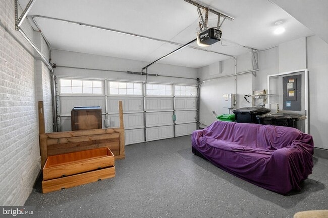 Photo - 2102 Congresbury Pl