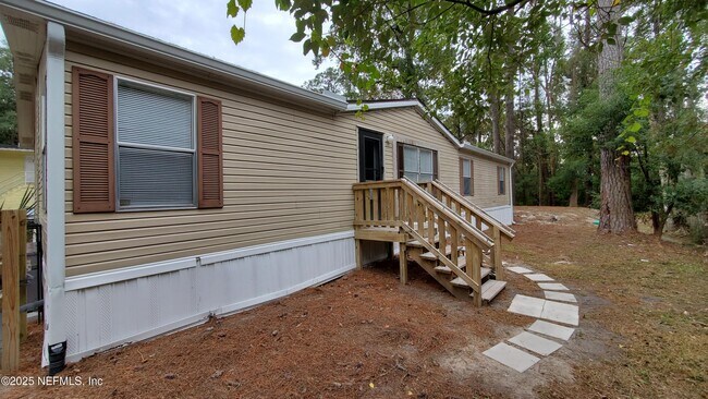 Building Photo - 1718 Wright Ave