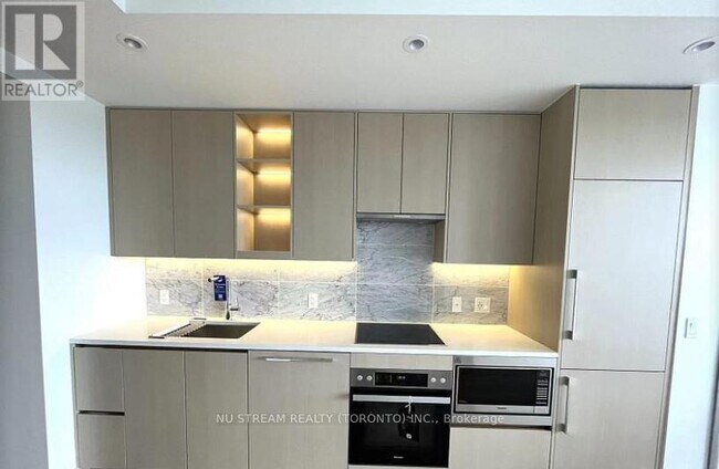 Photo - 95 McMahon Dr Unit 1203