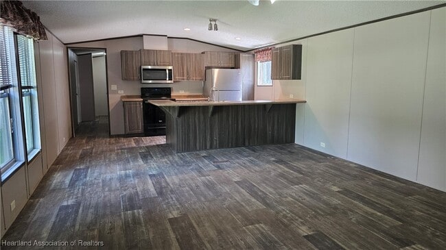 Photo - 44 Crawford Dr