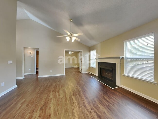 Photo - 104 Windy Meadow Way