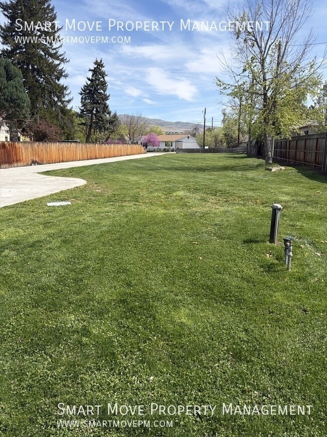 Photo - 2311 S Gekeler-