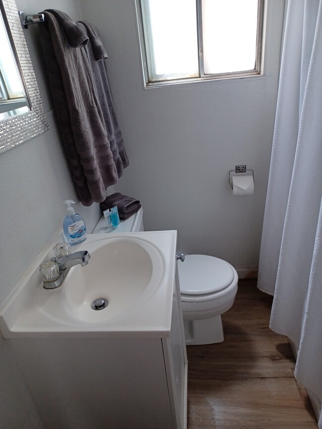 Photo - 518 11th St Unit W5