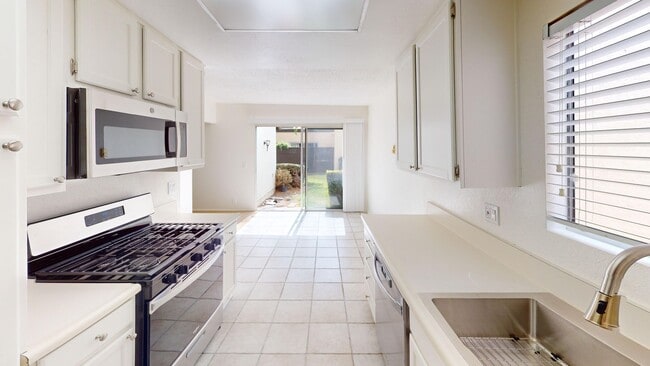 83 Del Oro Ct