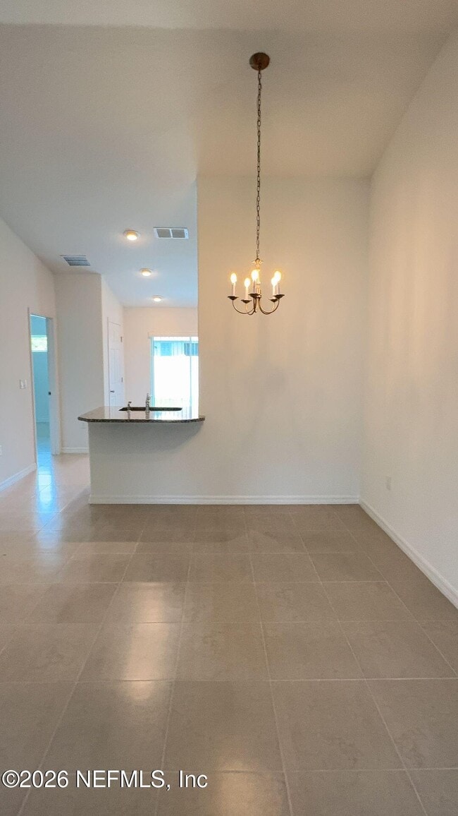 Photo - 4 Llobell Pl