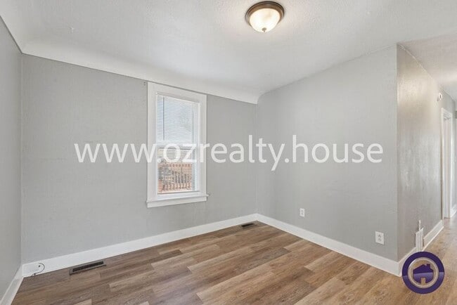 Photo - 1005 Elysian Ave