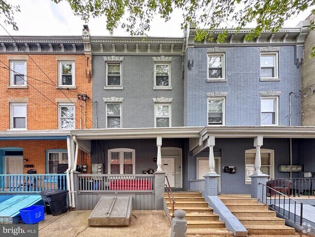 Building Photo - 325 N Preston St Rental