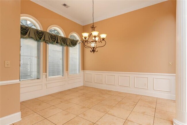 Photo - 205 Utopiate Ct