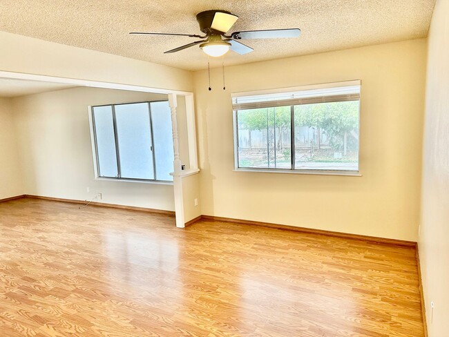Photo - Spacious North Fresno 4/3 with Pool