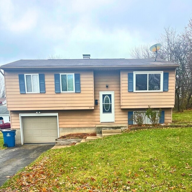 Building Photo - 536 Hyatt Ave