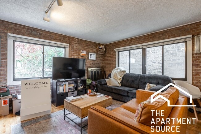 Photo - 715 W Diversey Pky Unit 6