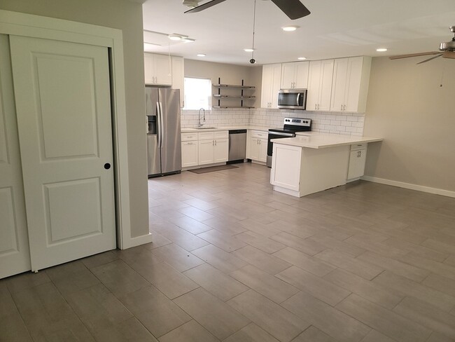 Photo - 300 Old San Felipe Rd