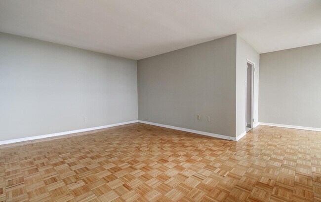 Photo - 545 The West Mall