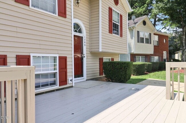 1709 Calypso Ct