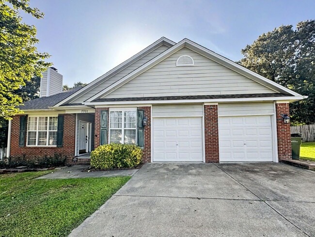 Photo - 7701 Redwood Ave