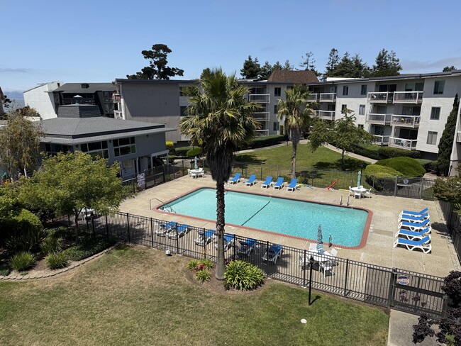 Photo - 960 Shorepoint Ct Unidad 300 Rental