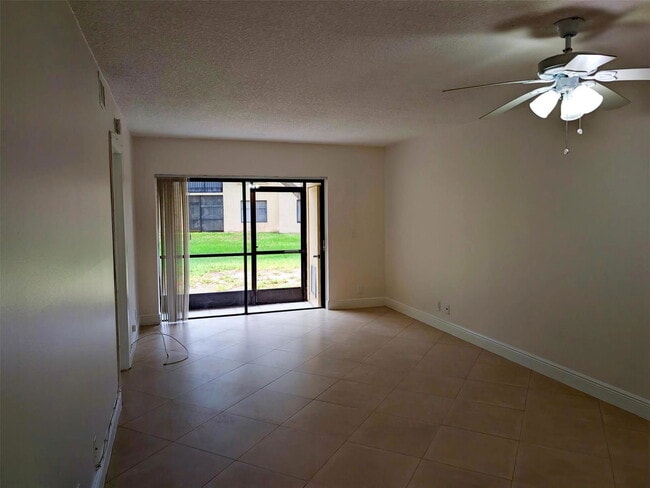 Photo - 6550 Somerset Dr Unit 104A