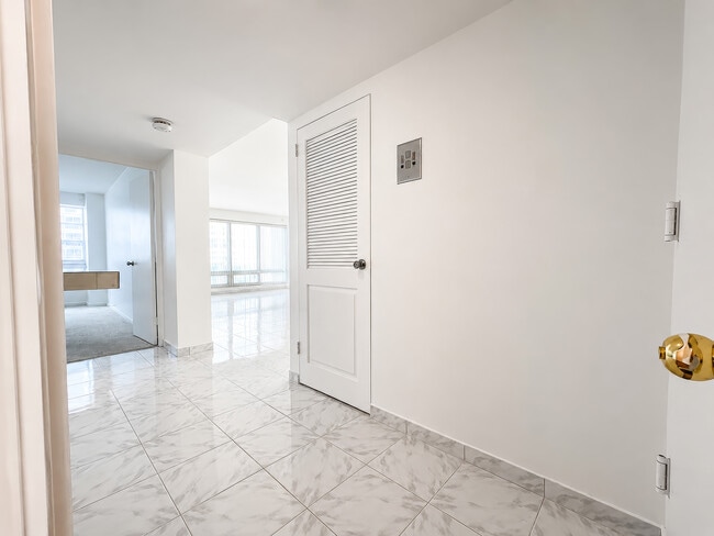 Entry - 3430 Galt Ocean Dr Unit 403