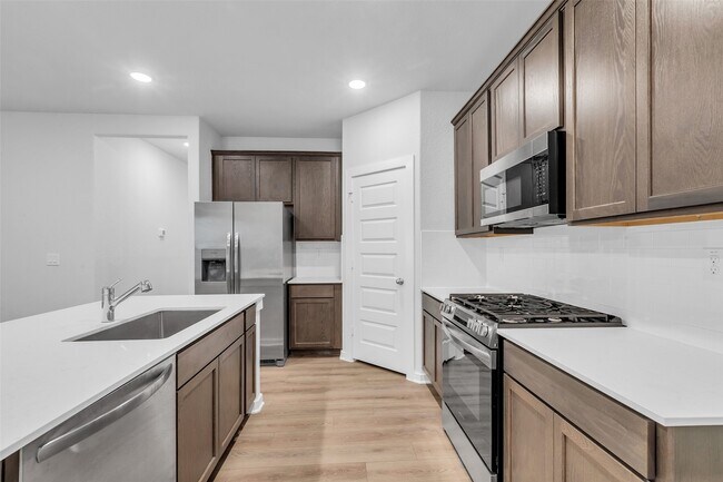 Photo - 8562 Blueberry Ash St