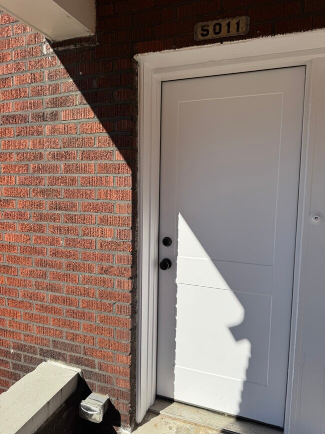 Photo - 5011 S Broadway