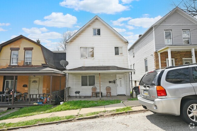 Building Photo - 1530 Grandview Ave Unit 1 Rental