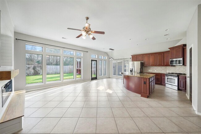 Photo - 2886 Woodland Glen Ln